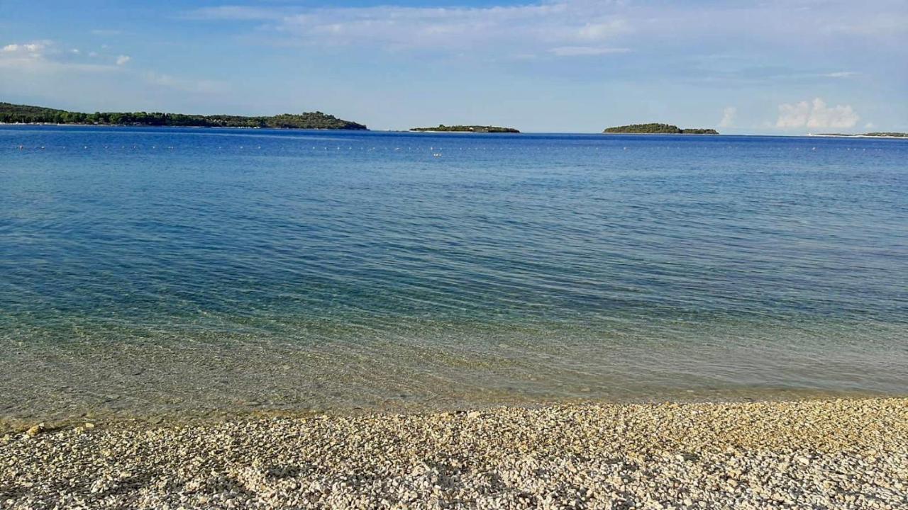 Apartman Dino Fažana Buitenkant foto