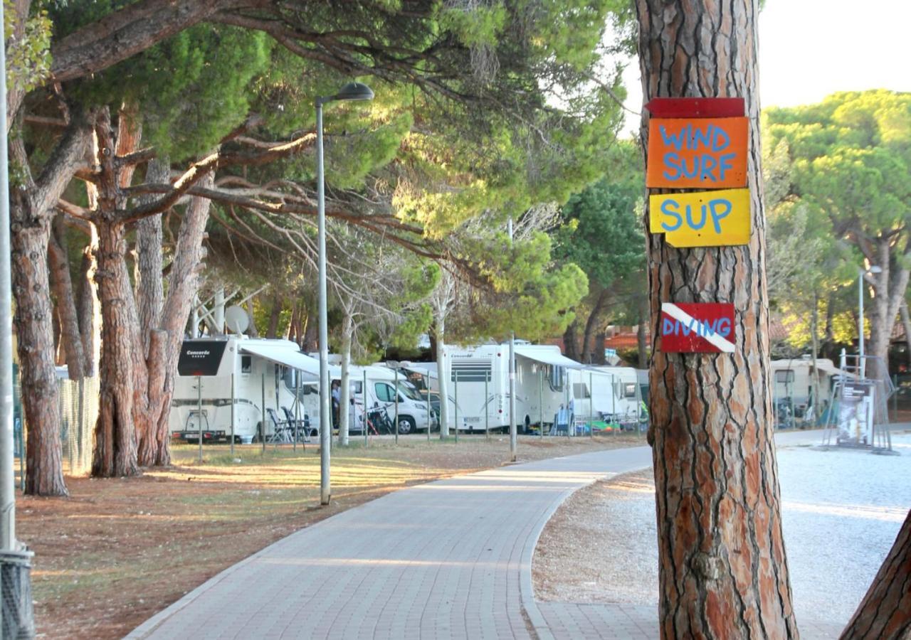 Apartman Dino Fažana Buitenkant foto